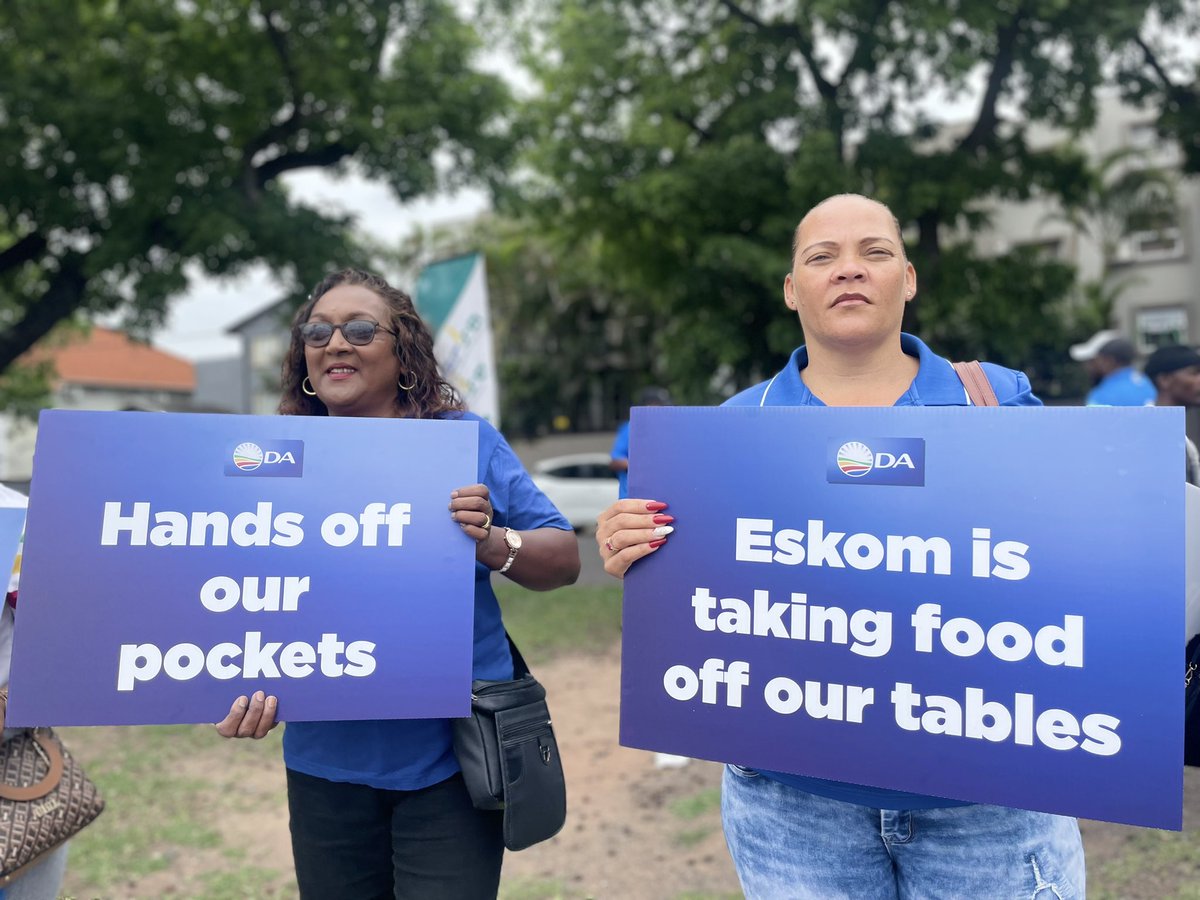 DA_KZN's tweet photo. The Deputy Provincial Leader, Sithembiso Ngema and the Deputy Provincial Chairperson, Martin Meyer, today led a protest outside the NERSA public hearing on the proposed 40% tariff hike in Durban.
#StopElectricityHikes #StopPowerGrab #Eskom https://t.co/3CM1lPPITf
