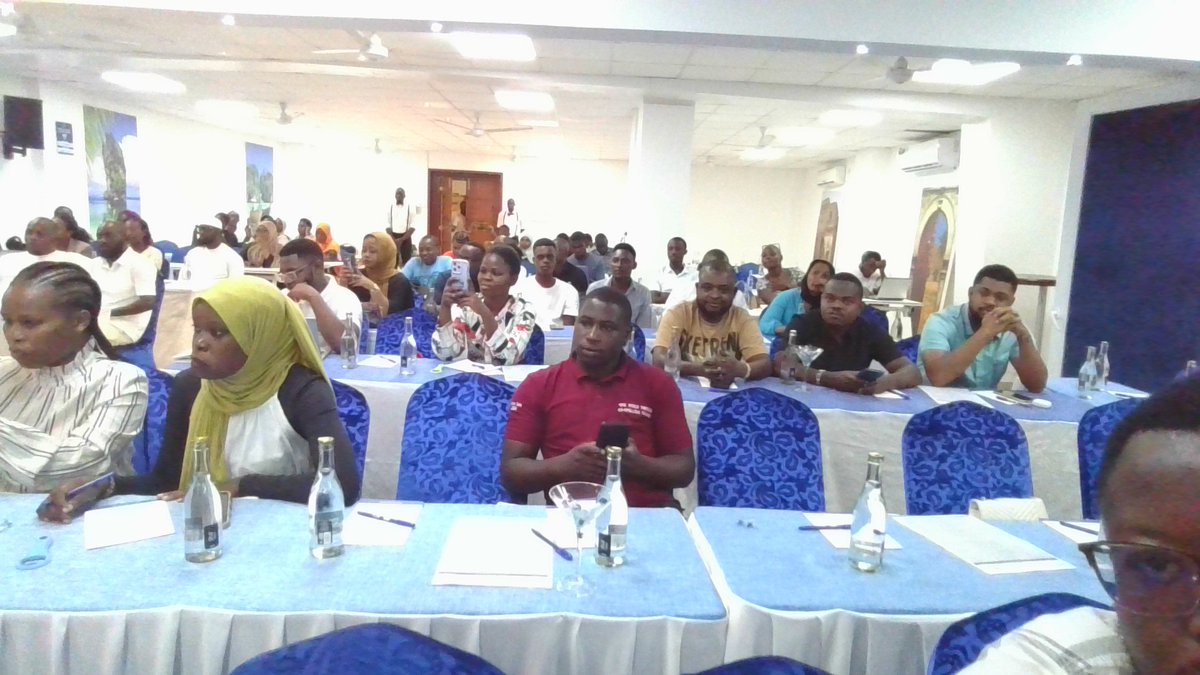 MayarditKE's tweet photo. Joinining Transparency International and other stakeholders in unitinting the Youth Against Corruption: Shaping Tomorrow's Integrity in Mombasa. 

Investing in the assets youth posses in fighting corruption -Talents, Skills, Knowledge, Sprituality.  

#AfyaBilaUfisadi #EndCorruptioninHealth #AccountableHealthCare

@MCDT001 @KCDF @USAIDKenya @ayt_org
