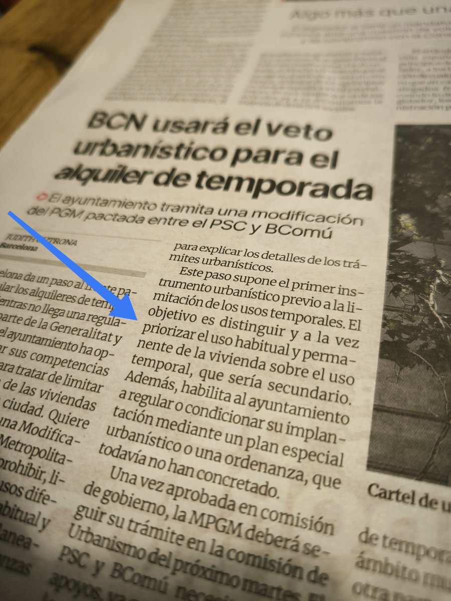 VeinsCat's tweet photo. Davant la nova regulació de @bcn_ajuntament, ACLARIM:

🗨️ els amfitrions fem un ús habitual de la nostra vivenda perquè VIVIM a dins. Tan fàcil com això.

🆘 Ens tornareu a ficar al mateix sac dels pisos turístics, @laiabonetrull @jaumecollboni @janetsanz?

🏫 Som veïns de BCN! https://t.co/4Sy5PT0DiW
