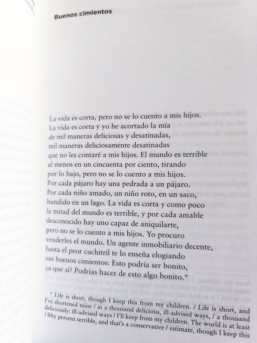 Reme23892613's tweet photo. Cómo estoy disfrutando este libro.
@LibrosAsteroide @maggiesmithpoet https://t.co/KfNZh3AzeH