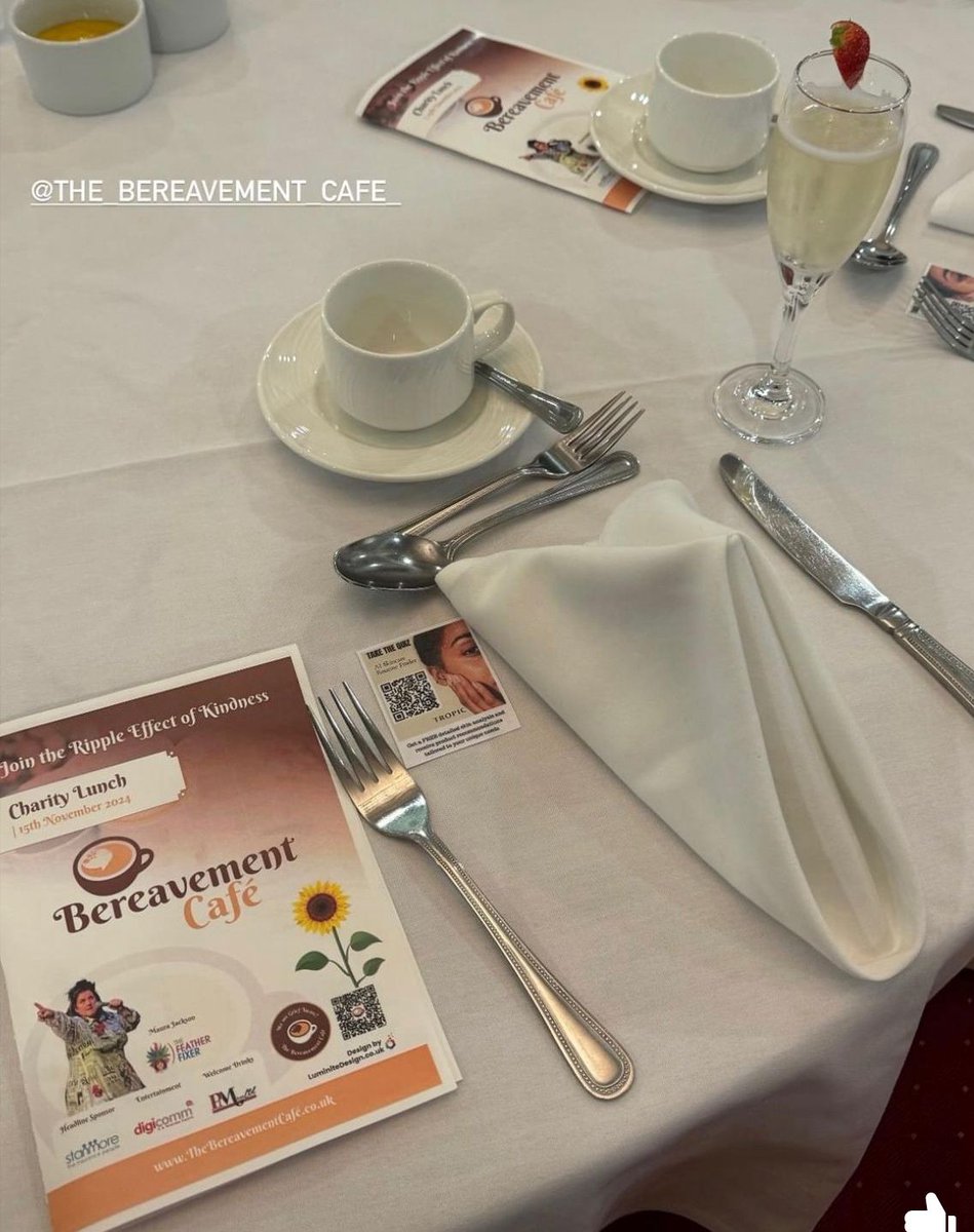 digicommsupport's tweet photo. Being Patrons of @grieflosscafe we were thrilled to sponsor the recent event featuring the very funny Maura Jackson. The event was supported by our new Mayor Andy Morgan and Bolton’s Superstar John McGinley who spoke of his support of The Bereavement café men’s group. #support https://t.co/07bXEv5660