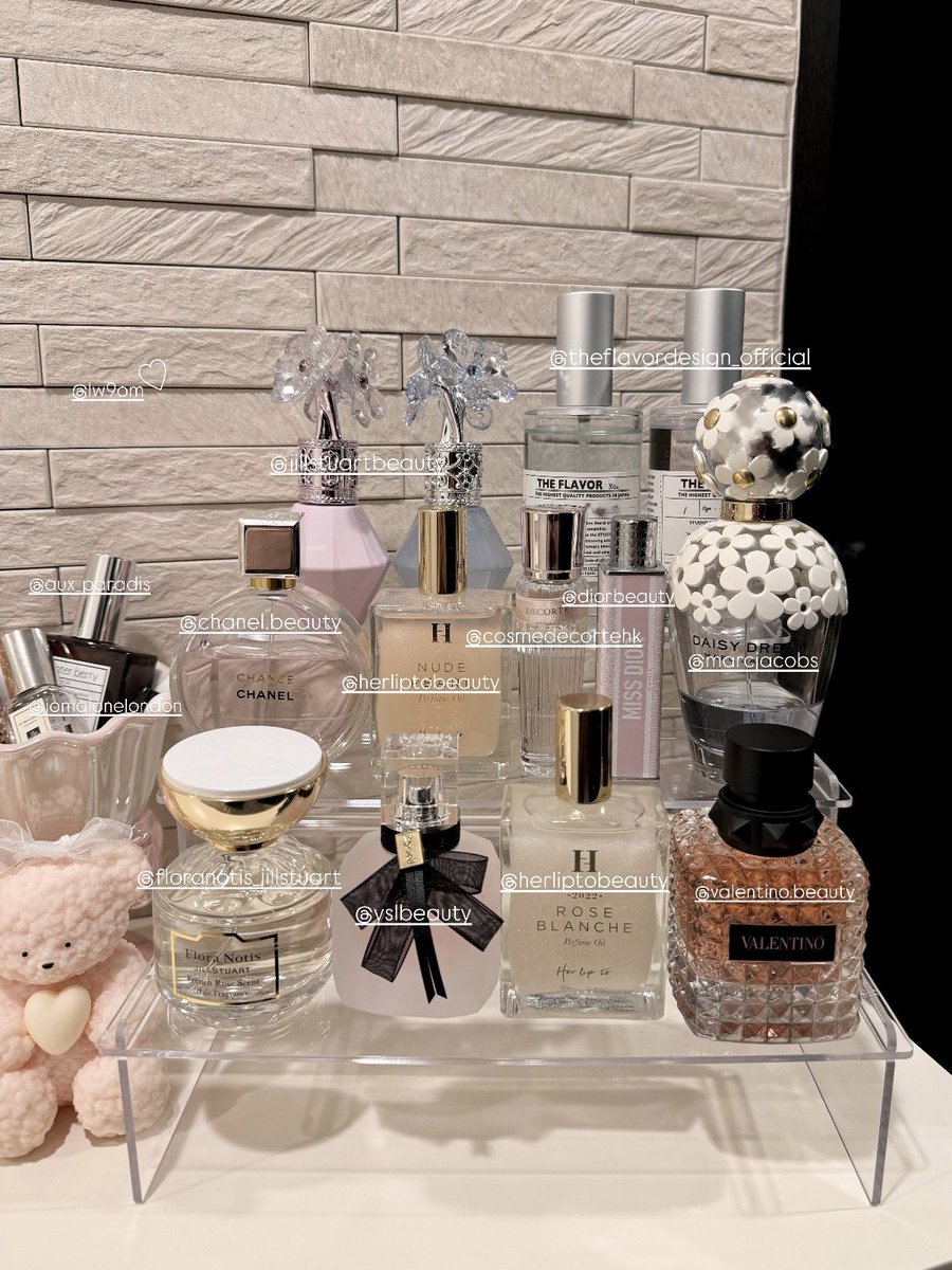 お気に入りの香水ブース🚪🪞✨