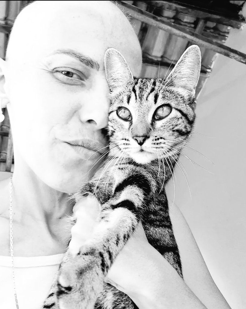 dklllkk's tweet photo. Tanta saudade de você mãe🖤 https://t.co/QzCXqSzvSd