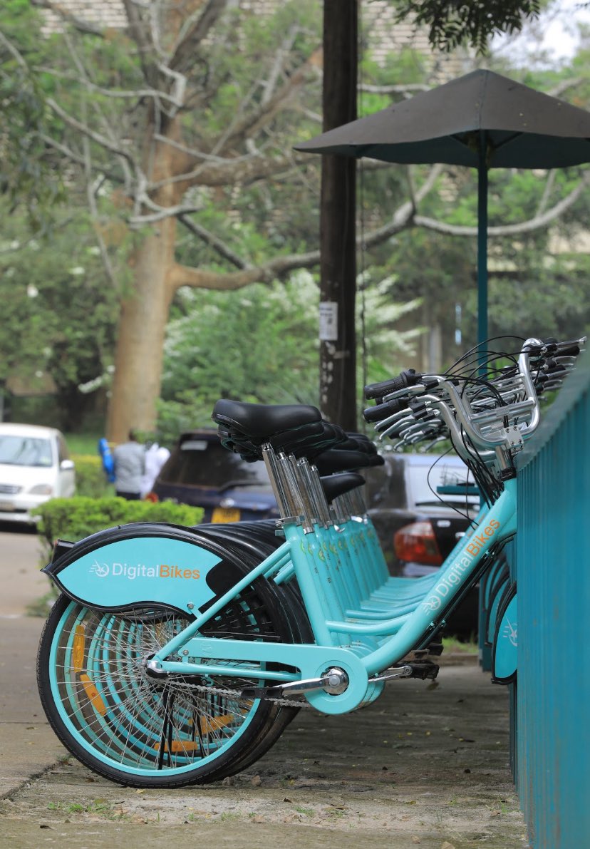 As we are enjoying this festive season, remember that a few bike rides every day will keep you healthy and strong. 
•
•
#makerereuniversity #mukstudent #digitalbikes #makerere   #kikoni #wandegeya