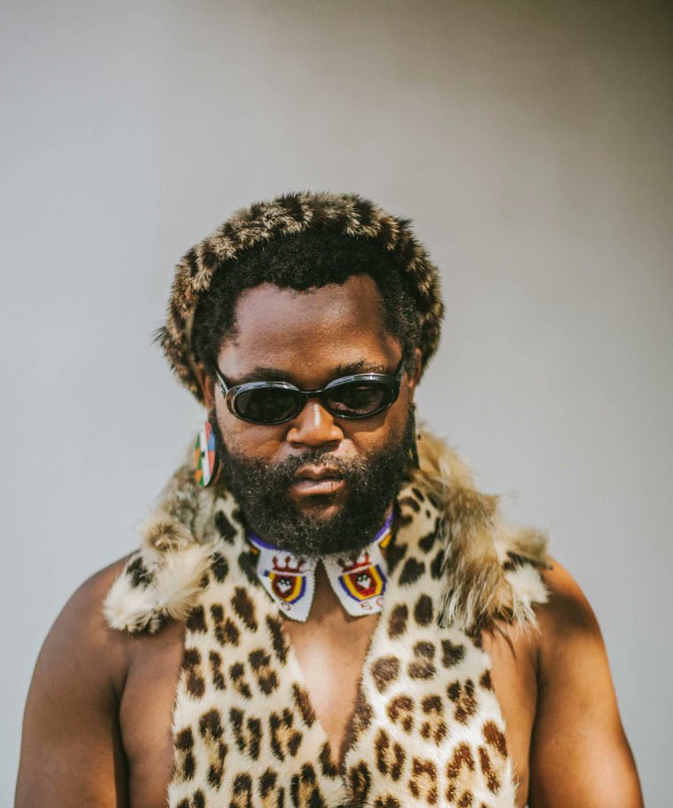 King <a href="/Sjava_atm/">Sjava indlalifa</a> .   kunengoma yakho engiyekise utswala amavaka 
Inkosi ikubusise mfowethu