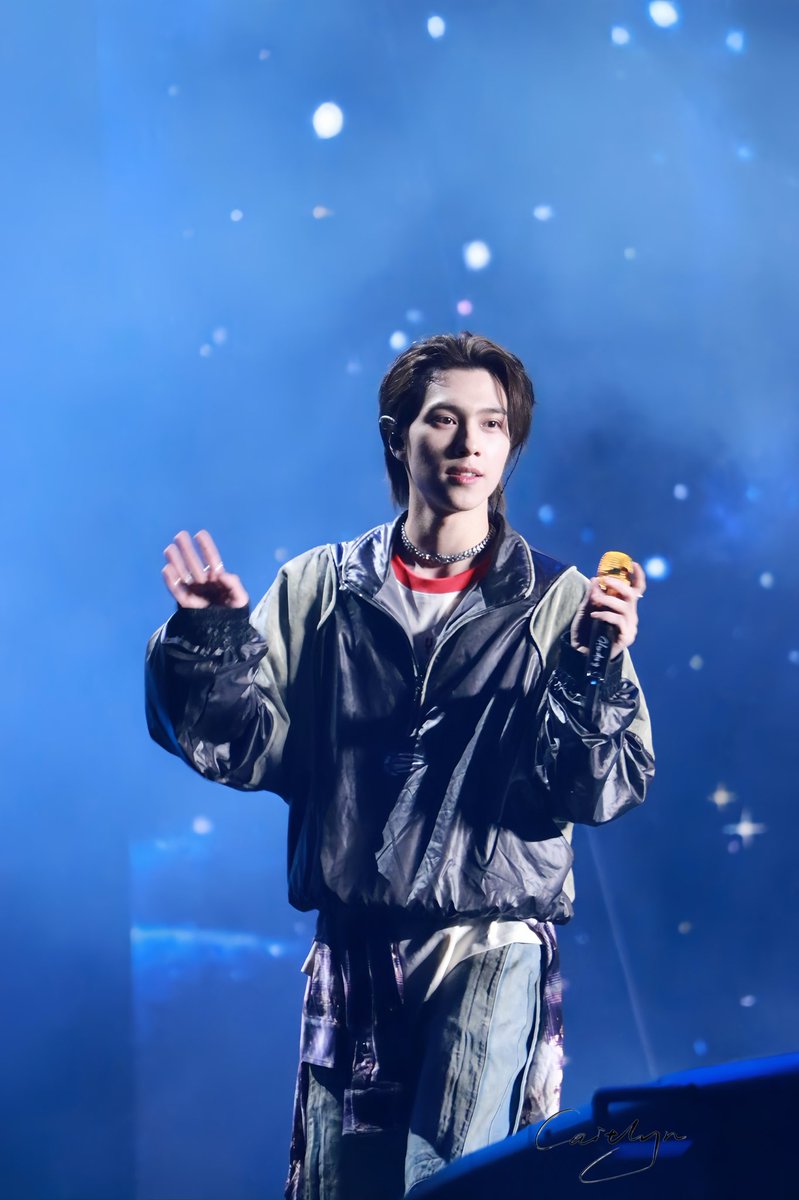 fabulousTY71's tweet photo. 2024.10.20 HENDERY黄冠亨🦄

📍流亭机场停机坪 IN TSINGTAO

#WayV #WayV_FREQUENCY #HENDERY #黄冠亨 https://t.co/uQMTk2q9FF