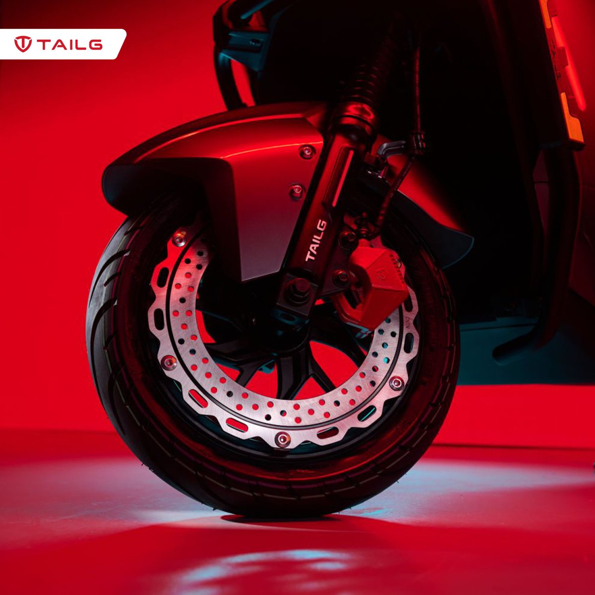 Tailggloabl's tweet photo. TAILG FENGSHEN makes your ride effortless
⚡️Ergonomic hump-back lumbar
💥Front and rear long-travel hydraulic shock absorption
📌5-level adaptive rear shock adjustment
✨The Super Smart Display
#TAILG #FENGSHEN #Urbanlife #comfortable #shockabsorption #SmartDisplay https://t.co/na2kJ7SDHW