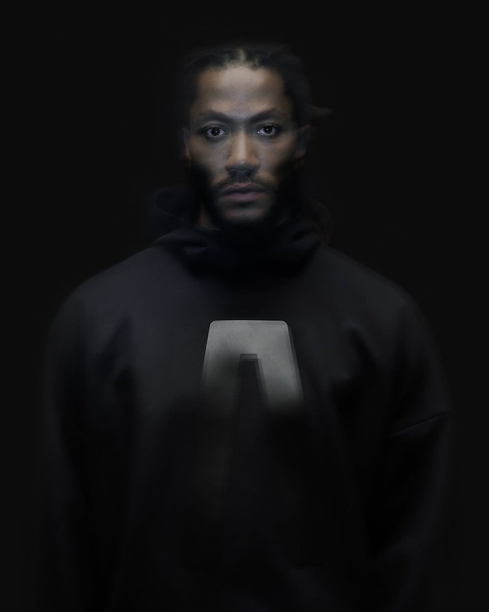 simonsaysdrip's tweet image. Fear of God Athletics II Basketball sneakers are dropping today! A performance-focused design. #FearOfGod #Basketball #ADIDASESSENTIALS