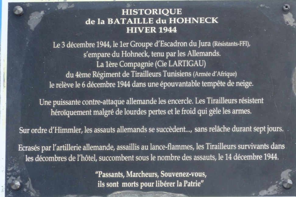 FranceTn's tweet photo. #CeJourLà, le 6/12/1944 #SecondeGuerreMondiale
Une unité du 4e Régiment de Tirailleurs Tunisiens tient le sommet du Hohneck.
Pendant 8 jours, soldats 🇹🇳 et 🇫🇷 vont se battre côte à côte lors de combats particulièrement violents contre l'ennemi nazi.
Reconnaissance éternelle. https://t.co/MnW54m18q0
