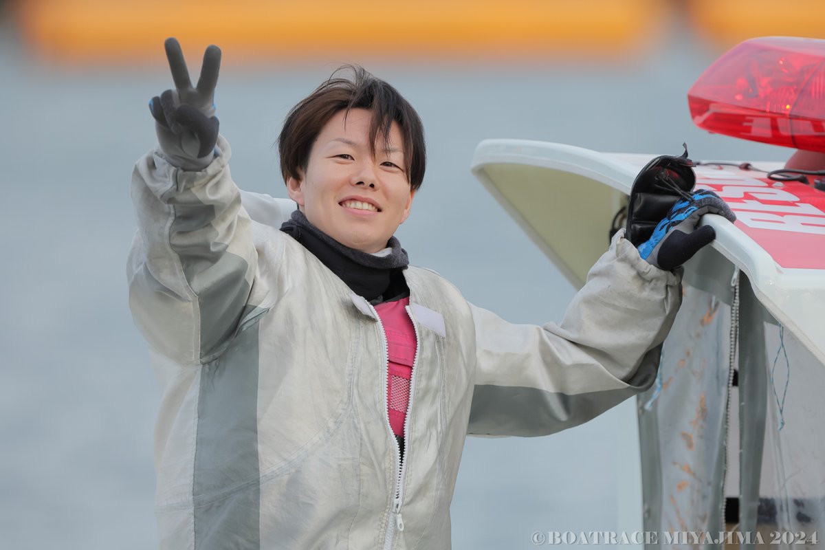 br_miyajima's tweet photo. 🚤BTS呉開設32周年記念 第14回富士通フロンテックカップ🚤
優勝は①号艇 大阪支部の 井上一輝 選手👑

井上選手は10戦8勝・予選トップの好成績で、優勝戦は1コースから逃げを決め優勝‼️
2024年8月・三国 以来 4か月ぶり 今年3回目、通算13回目(宮島⛩️は2回目)���優勝🏆✨

井上選手､優勝おめでとうじゃモン👏

#ボートレース宮島 #井上一輝

ファンの皆さま、一節間ありがとうございました🍀
次節もボートレース宮島をよろしくお願いいたします✨