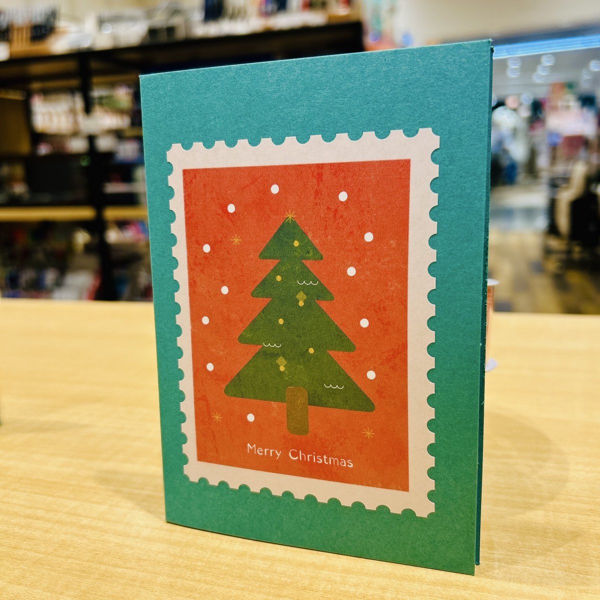 libretto_zm's tweet photo. サンタさんやツリーなど色々なクッキーがセットになっている『クリスマスクッキー本』入荷いたしました🙌
食べるのが勿体ないくらい、可愛いクッキーばかり♪

ご自身へはもちろん、家族や友達へのちょっとしたクリスマスプレゼントにもぴったりな商品です🎅🩷

ぜひお立ち寄りください☺️ https://t.co/pjYVybNYT0