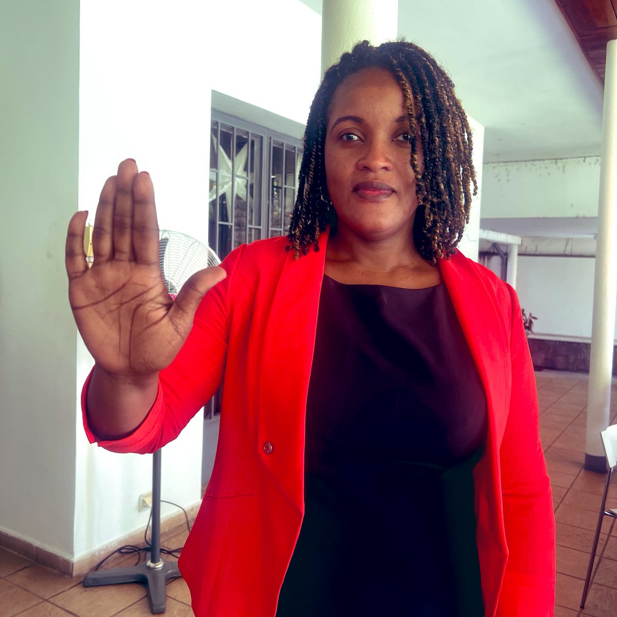 Pour Mme <a href="/FifiBaka/">Baka Fifi</a> porte parole nationale <a href="/RienSlesFemmes/">Rien sans les Femmes</a> “La violence  a des effets négatifs sur le bien être des femmes &amp; les empêche de participer pleinement à la société.
Les femmes ont le droit de vivre à l' abri de la violence”
Tolérance zéro!
#16JoursDActivisme 
#pasdexcus