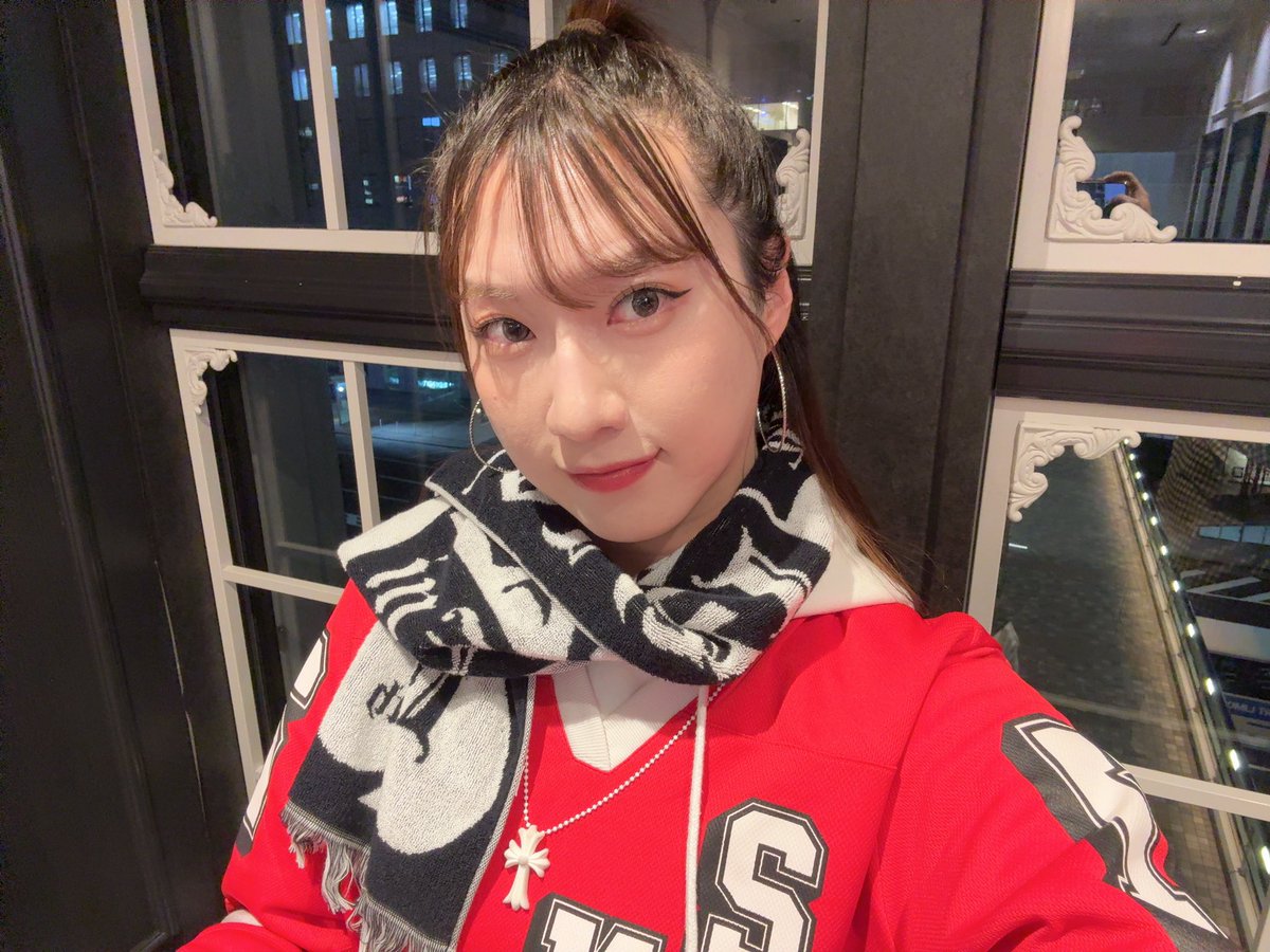 keipipi_vip_'s tweet photo. 10年ぶりにレジェンドのとぅえにちゃん達に会えて本当に終始ポロりだた....
改めて4人で再集結してくれてありがと😭
#WelcomeBackInKobe ♠️♥️🫶🏻 https://t.co/wzJSEa9sXg