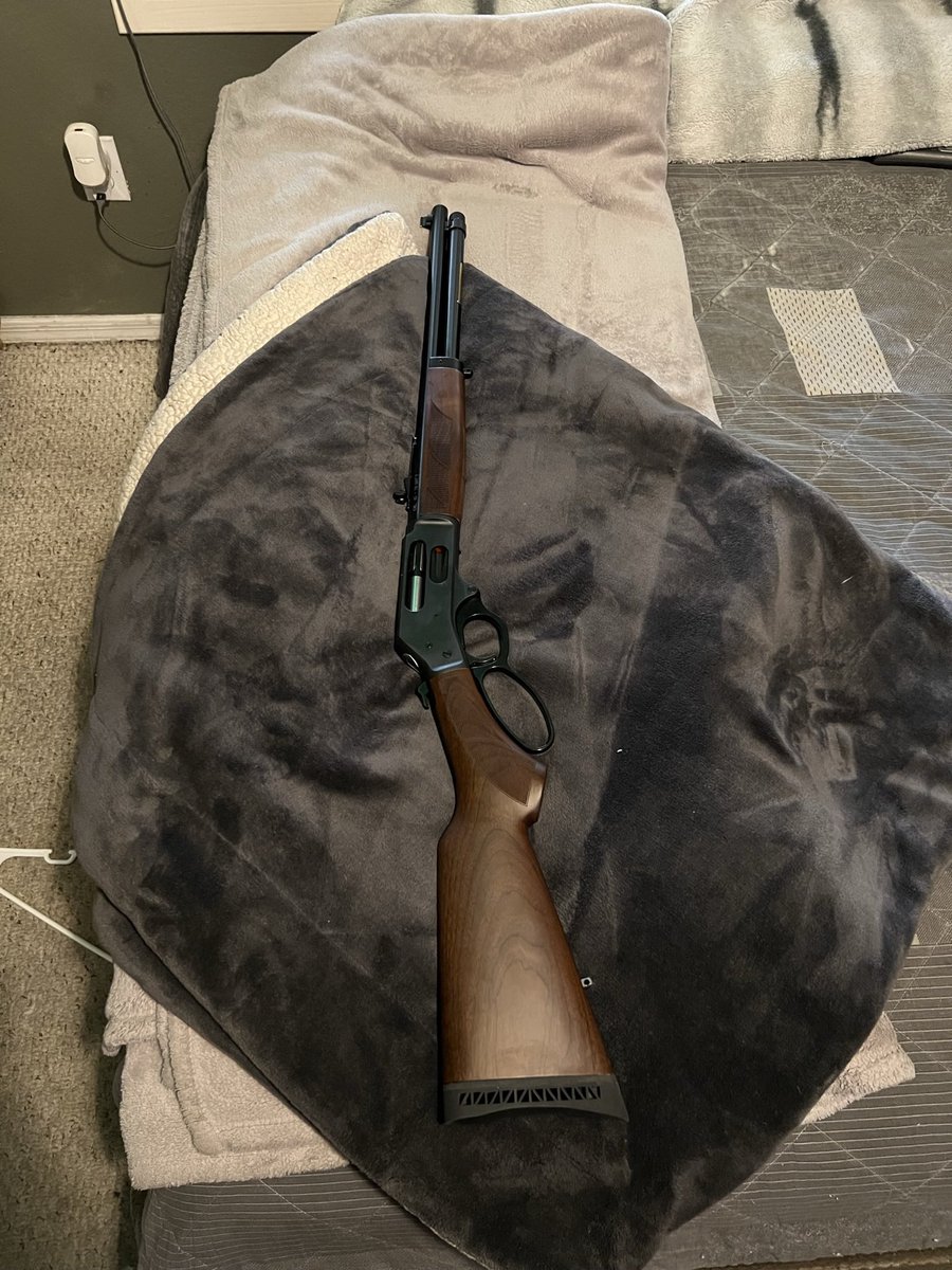 devin_storcz's tweet photo. @HenryRifles 45-70 government or bust 😂 https://t.co/X0jKWQCnuT