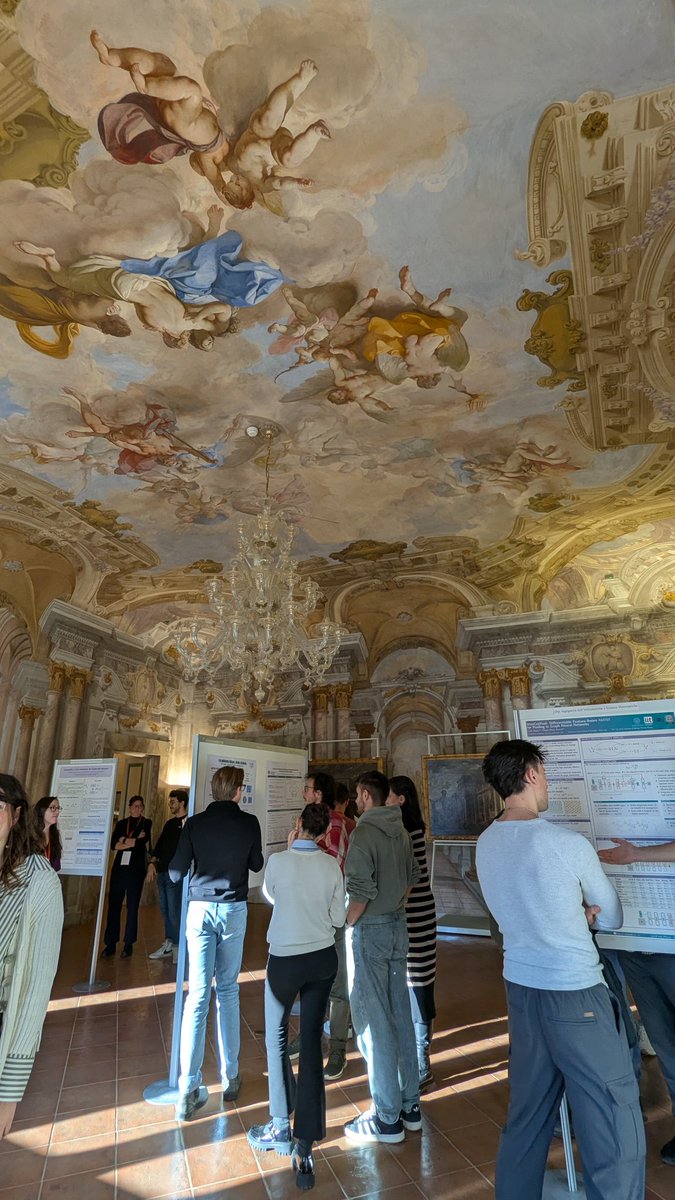 <a href="/PAVIS_IIT/">PAVIS IIT</a> Stefano Fiorini presenting the poster "Let There be Direction in Hypergraph Neural Networks" at the Siena LoG meetup #PAVIS #LoG