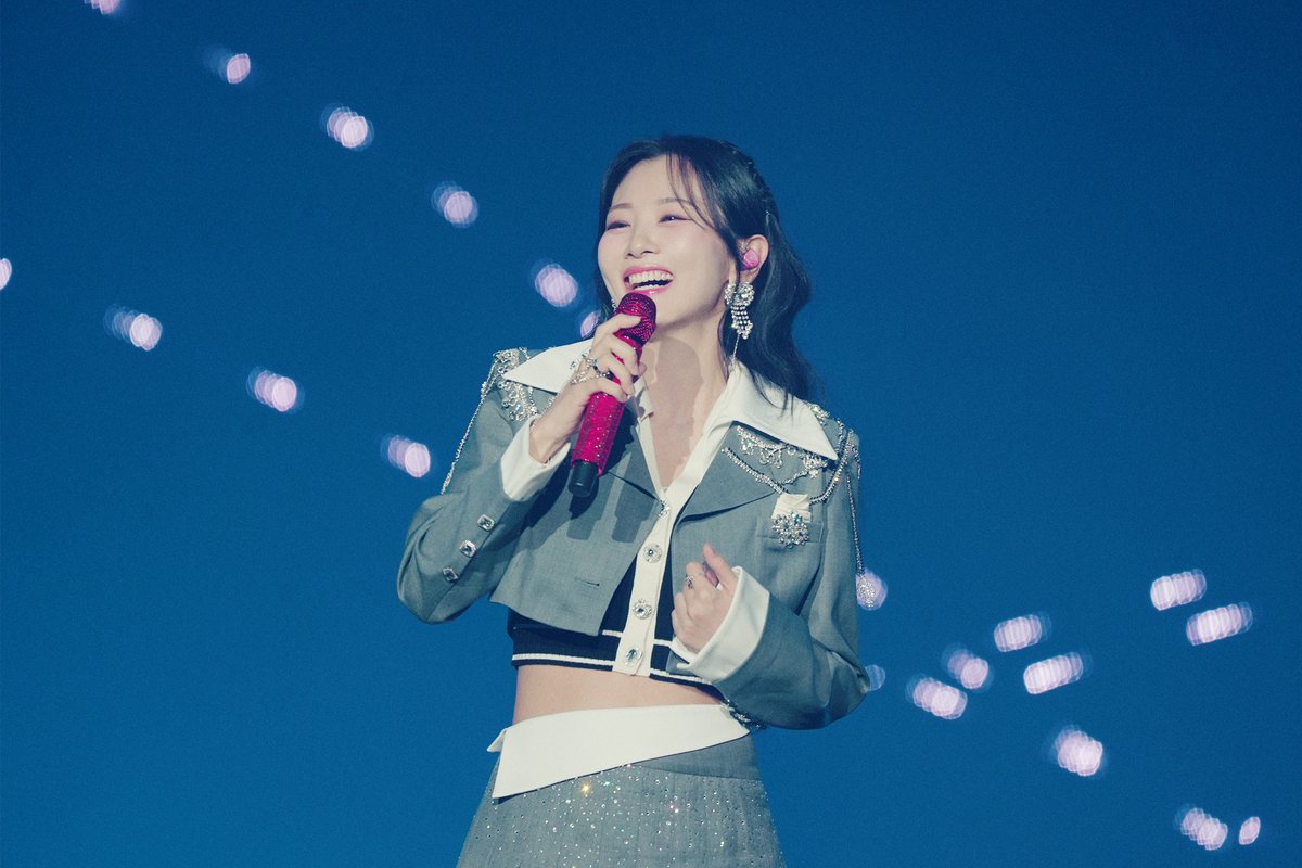 BOL4_Official's tweet photo. [📸] #LoB_Only

2024 BOL4 Concert <#Bloom>
Behind Photo ❄

함께해 주신 모든 관객 여러분께
다시 한번 감사드립니다.🤍

⬇ 러볼리(LoBoly) 1기
볼빨간사춘기 공식 팬 커뮤니티에서
더 많은 사진을 확인해 보세요!

🔗https://t.co/SToBYgFdbI

#BOL4 #Concert #LoBoly
#볼빨간사춘기 #단독콘서트 https://t.co/QFKMt4rAWU