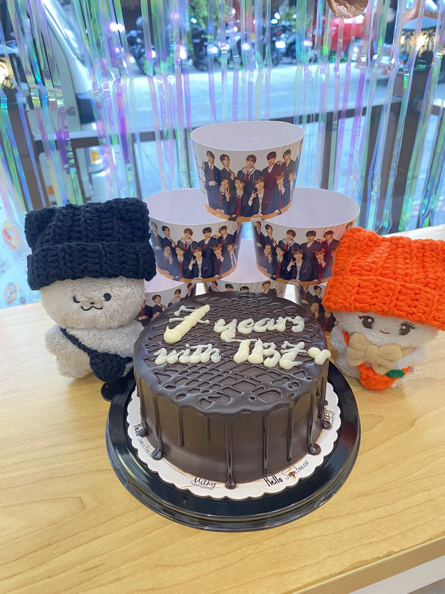 𝐂𝐚𝐦𝐩𝐮𝐬 𝐂𝐫𝐮𝐬𝐡: 𝐓𝐡𝐞 𝐁𝐨𝐲𝐳 𝟕𝐭𝐡 𝐀𝐧𝐧𝐢𝐯𝐞𝐫𝐬𝐚𝐫𝐲 𝐂𝐮𝐩𝐬𝐥𝐞𝐞𝐯𝐞 𝐄𝐯𝐞𝐧𝐭🤎

Let’s go Davao Deobis! 🥳❤️ 

📍Psalms coffee + pastry
🗓 Dec. 6, 2024
🕒 4pm-7pm

#영원한_소년들의_일곱번째_겨울
#7WintersWithTheBoyz
#7YearsWithTHEBOYZ