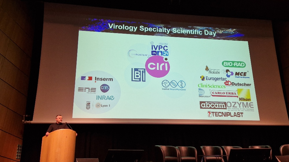 CIRI_Lyon's tweet photo. Aujourd'hui, c'est la journée de la spécialité virologie du CIRI : "Viroday". 
Une rencontre scientifique entre virologistes du CIRI et des virologistes invités d'autres laboratoires lyonnais. 
Merci aux sponsors et aux organisateurs, bonne journée à tous ! https://t.co/YWSGgNdqj6