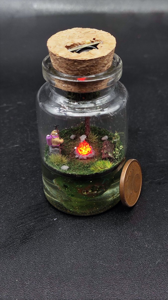 The3DHut's tweet photo. 🪐🚀Momento Outer Wilds🚀🪐
Escena de la hoguera con Riebeck al banjo 🪕
con Timber Hearth en la parte inferior! Esta vez la luz esta dentro del diorama no solo en el tapon!
Si os gusta un rt y un like me ayudarian muchísimo!
@Mobius_Games @A_i https://t.co/HQ33NprG2R