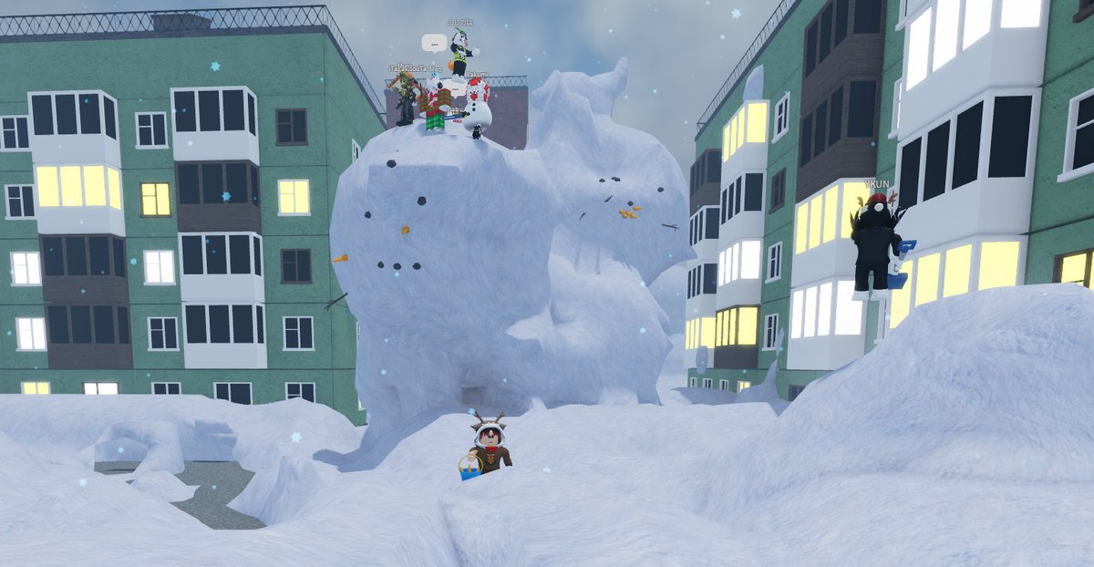 Robloxlaboen's tweet photo. It was a fun day playing in the snow with everyone! See you next week Friday on our live stream at 4 pm Japan time ☃ #Roblabo https://t.co/KS7fPnmRQP