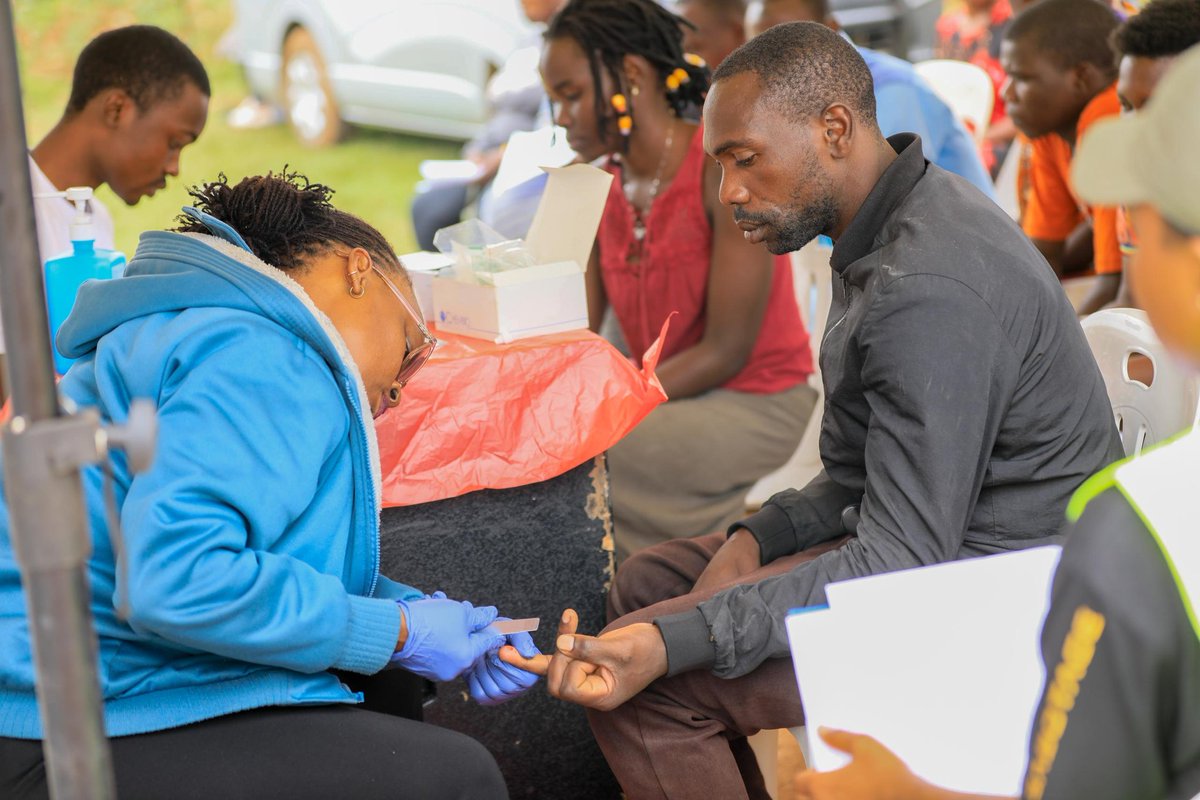 reachahand's tweet photo. During our #1WeekInDecember HIV awareness campaign, we are providing free HIV testing and counseling services to people in different communities around Kampala as a way to increase access to essential healthcare services, promote early diagnosis, and encourage open discussions about HIV prevention and treatment. #IKnowKati24