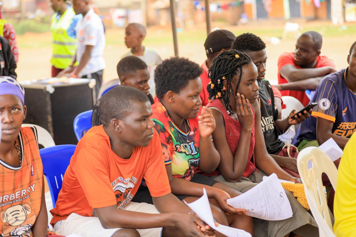 reachahand's tweet photo. During our #1WeekInDecember HIV awareness campaign, we are providing free HIV testing and counseling services to people in different communities around Kampala as a way to increase access to essential healthcare services, promote early diagnosis, and encourage open discussions about HIV prevention and treatment. #IKnowKati24
