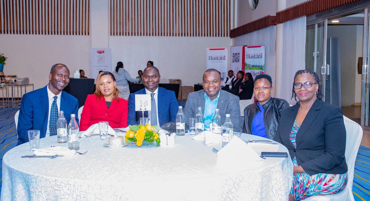 KCBInKenya's tweet photo. Missed out? Here are a few key highlights that stood out during the discussions: 👇🏾🧵
#KCBDevelopersClub #ForPeopleForBetter #KCBNiYetu https://t.co/7dsHZGZr8O