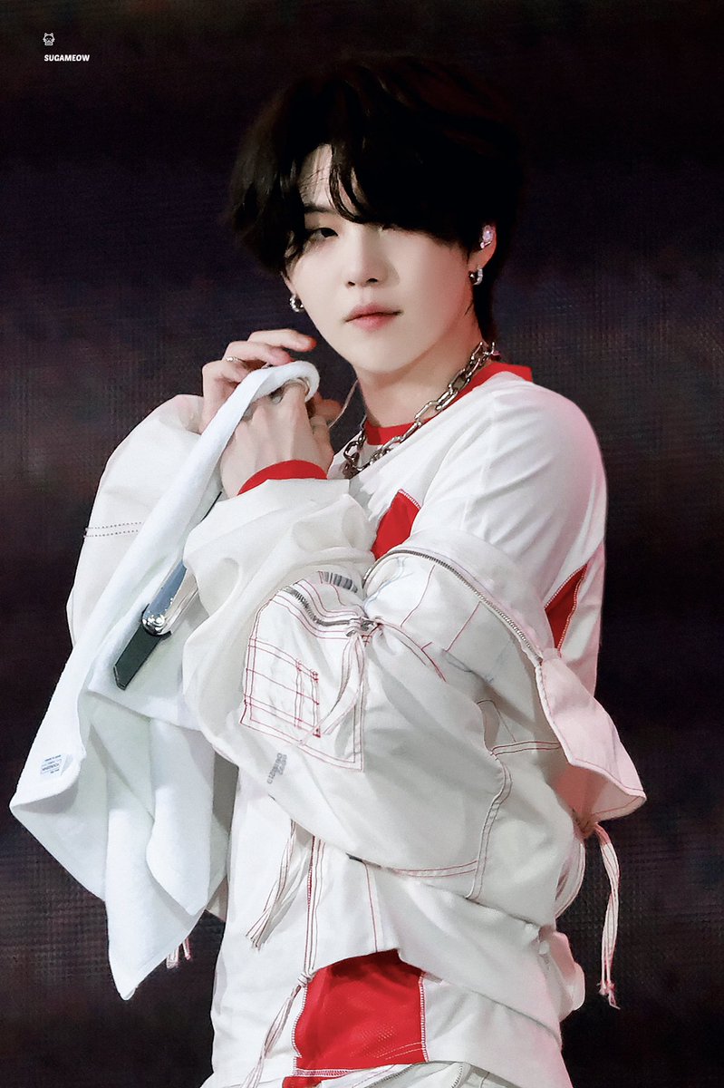 clear73595966's tweet image. 🐈‍⬛24.12.06𖥔 ݁ ˖.𓈒𓏸.🤍💕・⊹.𖥔 ݁ 
Today's beloved Yoongi
#슈가 #SUGA #AgustD D197