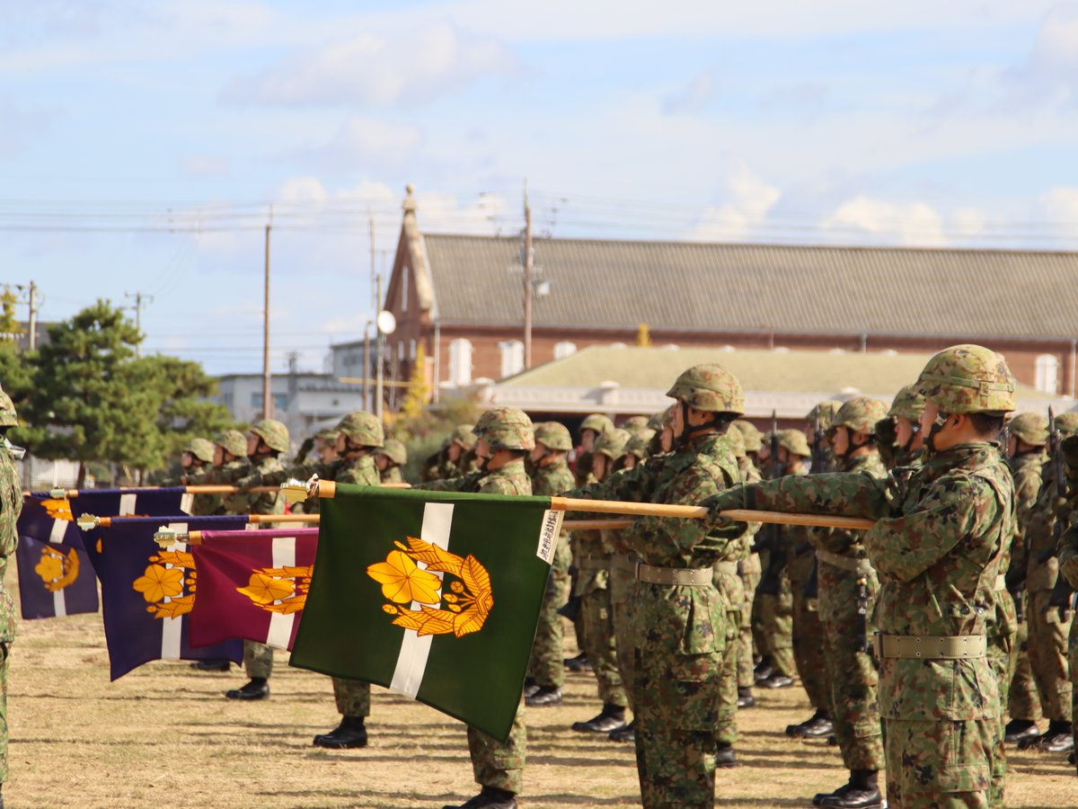師団・旅団の解説 平成14年6月 陸戦学会 師団・旅団の解説 平成14年6月 陸戦学会 師団・旅団の解説 平成