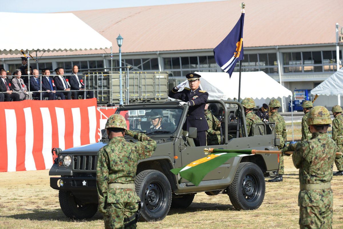 師団・旅団の解説 平成14年6月 陸戦学会 師団・旅団の解説 平成14年6月 陸戦学会 - メルカリ