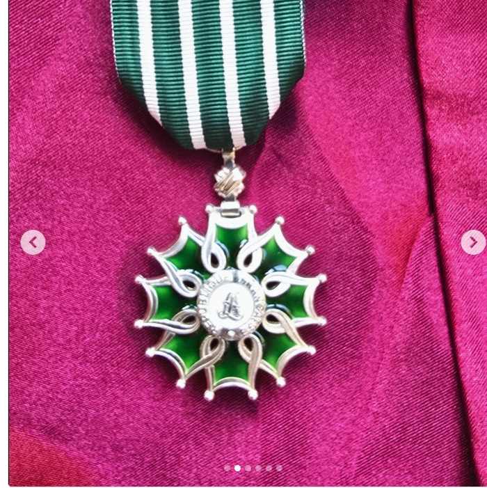 Jeab1030599's tweet photo. At a captivating ceremony at the French Ambassador's residence yesterday, Lior Raz, the renowned actor and creator of 'Fauda,' was honored with the title "Knight of the Order of Arts and Letters" by the French government and Ambassador Frédéric Journas. 💙🇮🇱 @FaudaOfficial https://t.co/9sTIGoYrLG