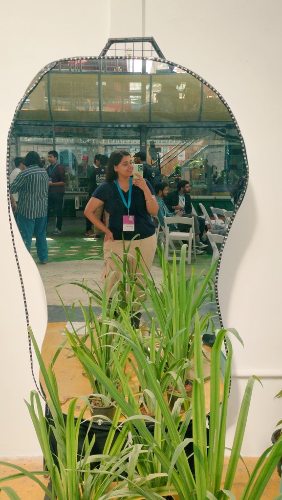 KhushiT113's tweet image. @devrelcon has the most interesting venue so far 😎😎

#DevRelConBLR ✨