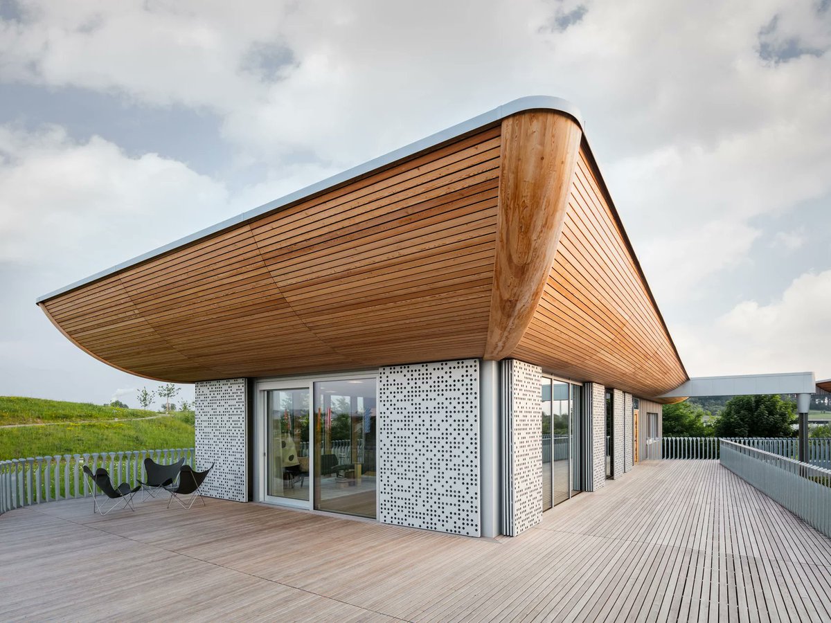 Experience living with Baufritz. We have several reference homes and show homes, where you can stay. 

baufritz.com/uk/homes/show-…