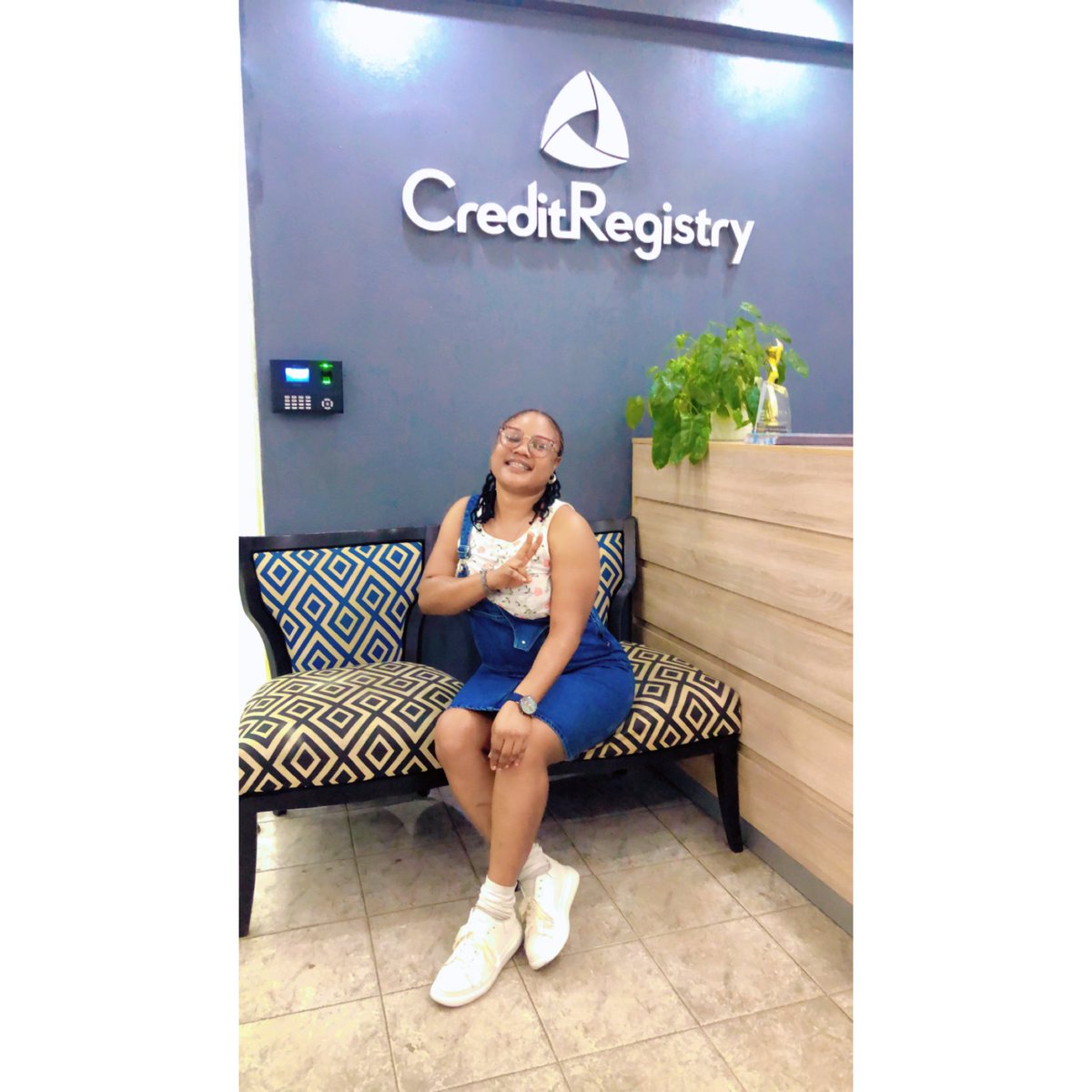 CreditRegistry_'s tweet photo. TGIF!!!πππ
That Friday feeling! π Our team member is celebrating the end of the week in style! π
Who else is ready to kick back and enjoy the weekend? π
#FridayVibes #TeamSpirit #WeekendMood #CreditRegistry #EpicNation https://t.co/0KW35zwptW