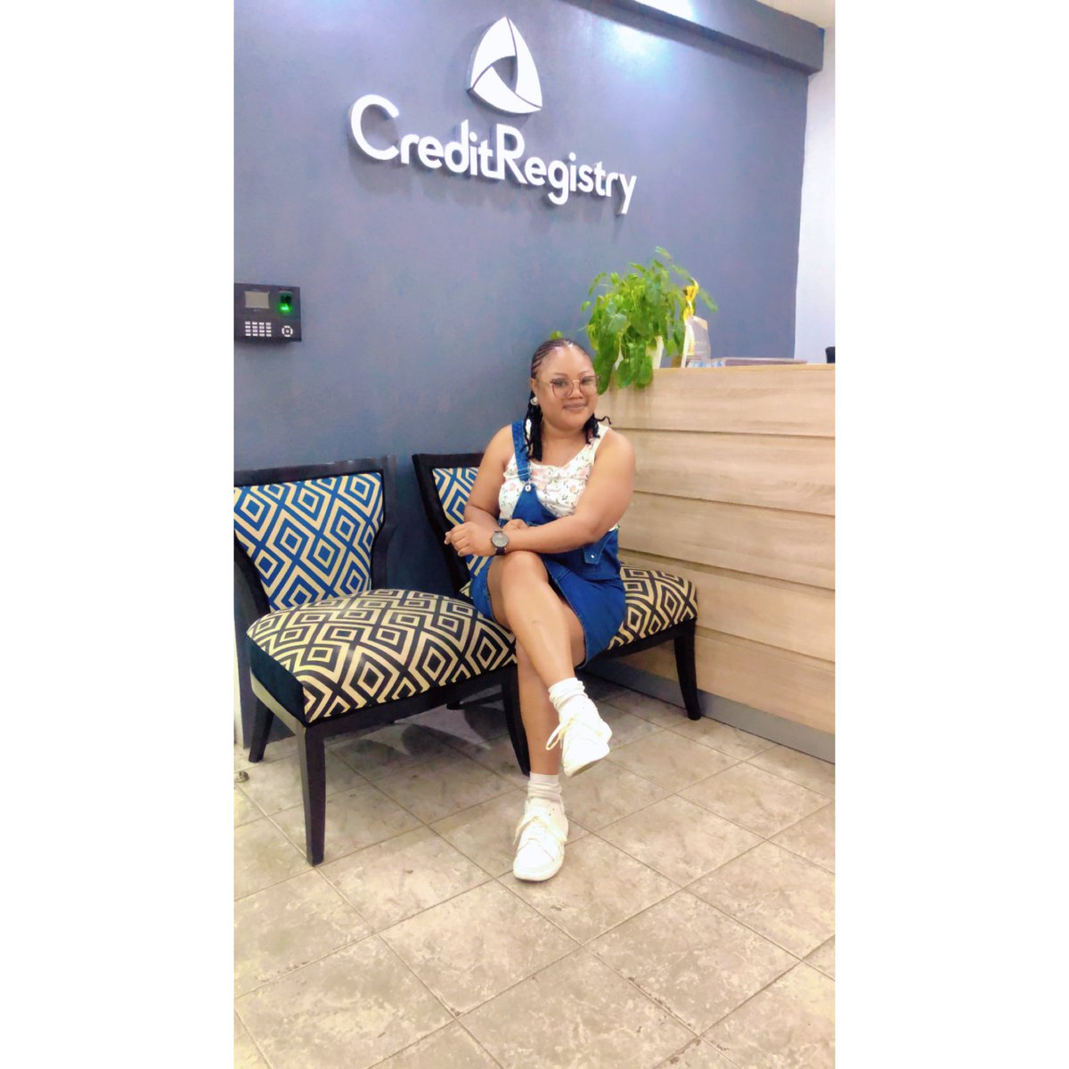 CreditRegistry_'s tweet photo. TGIF!!!πππ
That Friday feeling! π Our team member is celebrating the end of the week in style! π
Who else is ready to kick back and enjoy the weekend? π
#FridayVibes #TeamSpirit #WeekendMood #CreditRegistry #EpicNation https://t.co/0KW35zwptW
