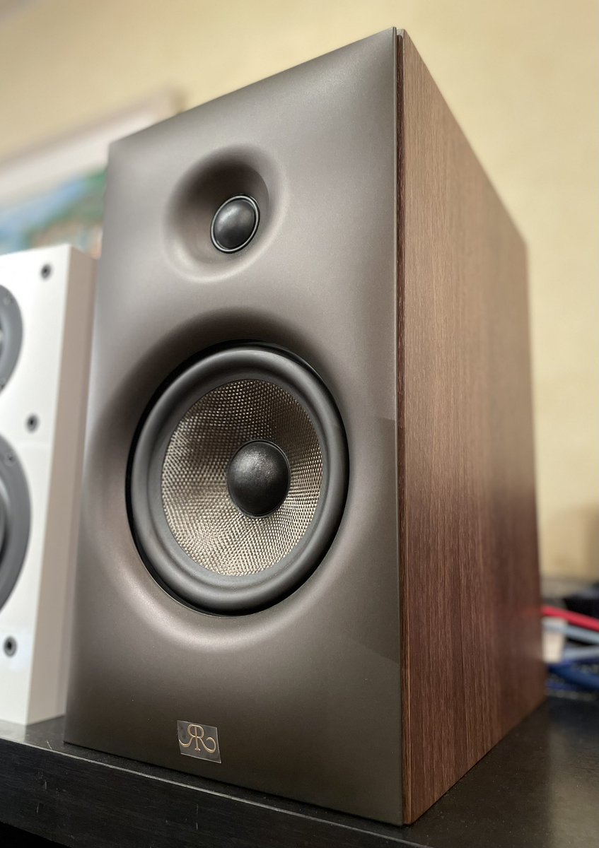 otaiaudio's tweet photo. REVIVAL AUDIO SPRINT 3
#otaiaudio #オタイオーディオ #audio #sound #music #音楽 #revivalaudio #sprint3 #ペア #スピーカー #ブックシェ���フ #listening #オーディオショップ #オーディオ #オーディオのある生活 https://t.co/IgW1TaQDoL