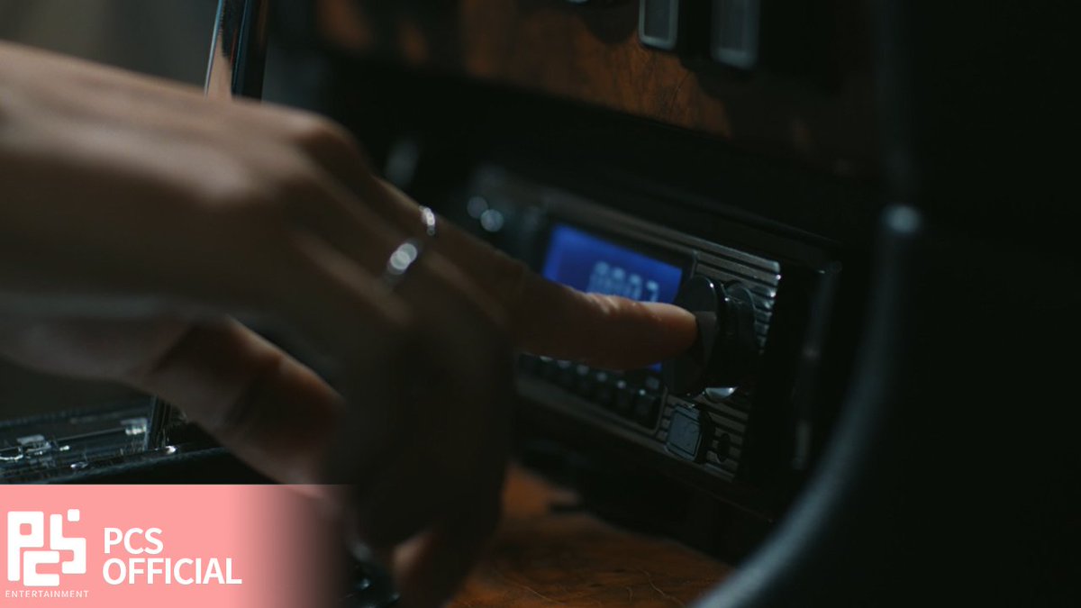 officialSEVENUS's tweet photo. SEVENUS 2nd Mini Album
[STAY TUNED] M/V Teaser

SLOMO
▶ https://t.co/5jpbqPlcdH

2024.12.09 6PM (KST)

#SEVENUS #세븐어스
#희재 #HEEJAE #이레 #IREAH
#STAY_TUNED https://t.co/aLDRSLzJCR