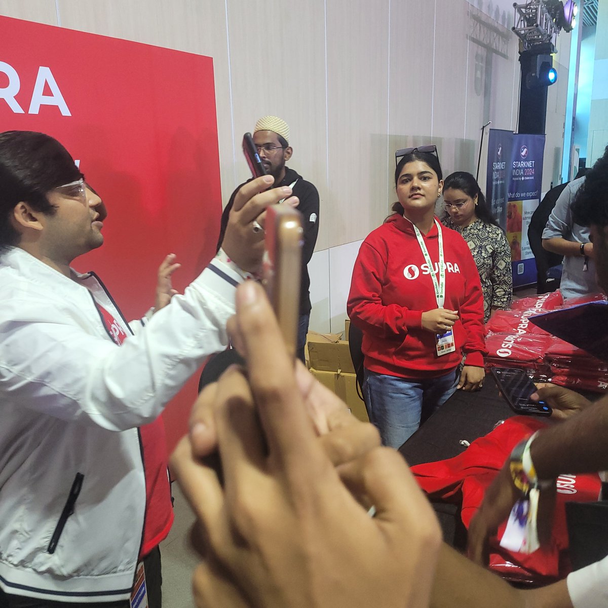 soumalyapaul19's tweet photo. Looking Forward to Building our SuperDapp on @SUPRA_Labs at @ETHIndiaco #SupraMOVEIndia , My idea is to make ad token protocol with data marketplace dao for reward and reward redemption through nfc cards in sui https://t.co/IeA1MLidYp