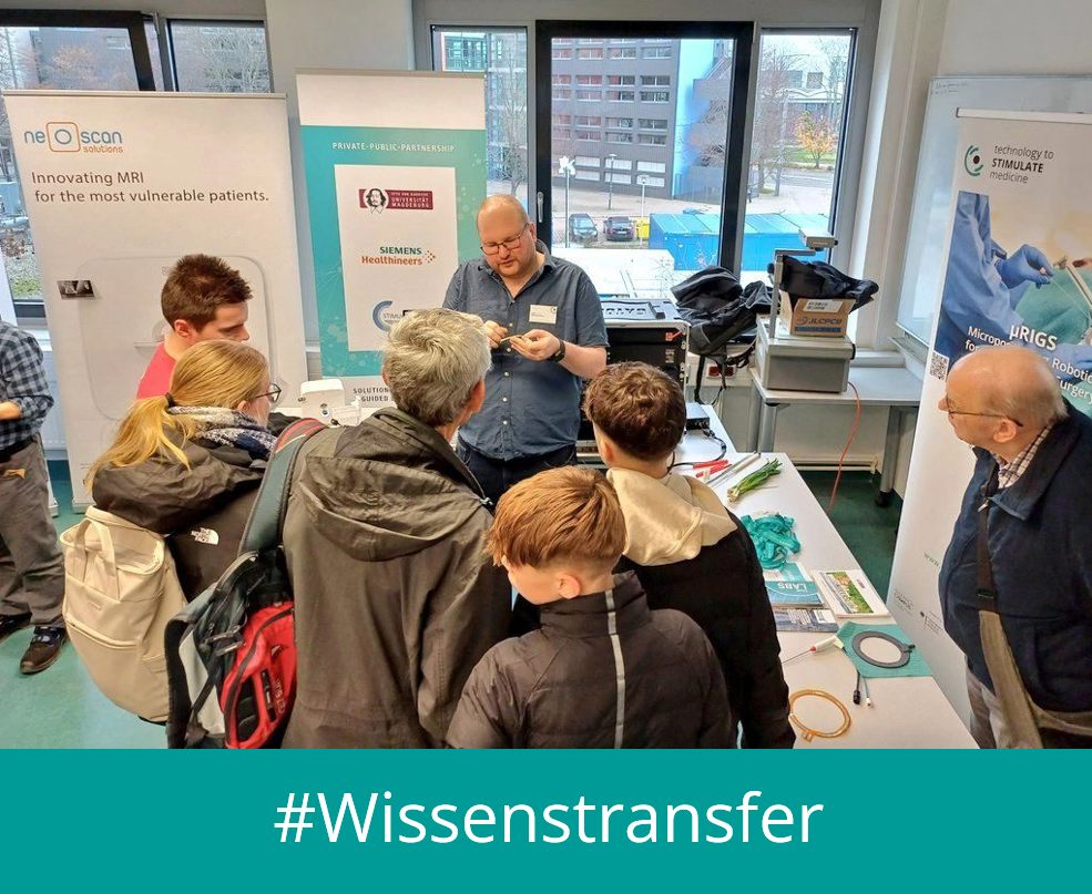 @Forschungscampus STIMULATE begeistert mit Live-Messungen am #TagDerPhysik. Am Stand des Forschungscampus STIMULATE konnten die rund 1000 Besuchenden Messungen mit dem #OCRAtabletopMRTlive verfolgen und ließen sich die #MRT- und #CT-Herstellung erklären: forschungscampus-stimulate.de/News_Presse/20…