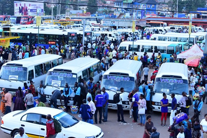 ANARwandaNews's tweet image. The @AfDB_Group approves a $100 million loan to transform Kigali&apos;s urban transport, launching a bold initiative to enhance mobility in and around the city. #Kigali  #AfricanDevelopmentBank #SustainableMobility