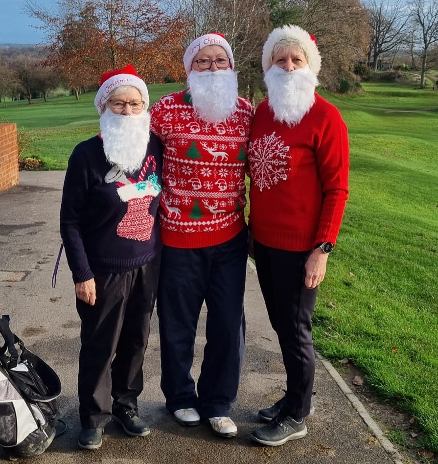 TenterdenGolf's tweet photo. Our lady members are getting into the festive spirit at the club!

#tenterdengolf #tenterdengolfclub #golf #ladies #ladiesgolf #christmasgolf #christmas #golfclub #xmas #xmasgolf #wintergolf #golfers #golfing #tenterden #kentgolf #kent https://t.co/P5zE68mZBv