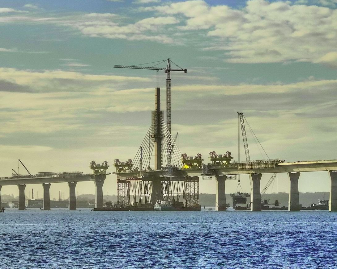 This is what it looks like when a new 4-km bidirectional bikeway* is built in Denmark. It will provide an excellent connection for everyday cyclists and tourists traveling between the islands of Lolland-Falster and Sjælland.

Photo kindly provided by Gert Jan Fass.
