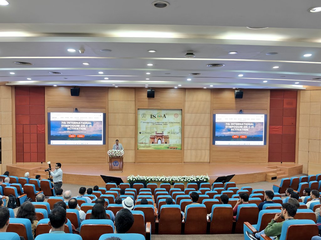 Finally the wait is over!🤩
Stay tuned to enjoy ISCHA-2024.
Prof. Debabrata Maiti <a href="/maiti_iitb/">Debabrata Maiti</a> giving inauguration speech and setting the tone for transformative Journey on C-H activation. Stay tuned for more updates
