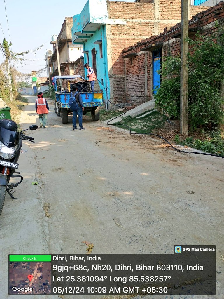 SEVA_SBPDCL's tweet photo. नालंदा में कार्यरत हमारी टीम

📍नगरनौसा ब्लॉक के बडीहा रोड में कृषि ट्रांसफार्मर की स्थापना की गई
📍चंदासी खंडा में 25 KVA  DTR को चार्ज किया गया
📍कल्याण बिगहा के डिहरीगढ़ में 50 वर्ग मिमी एबी केबल व गिरियक सेक्शन अंतर्गत प्यारेपुर गांव में एलटी एबी केबल लगाया गया

#BSPHCL https://t.co/YbQt18dQrj