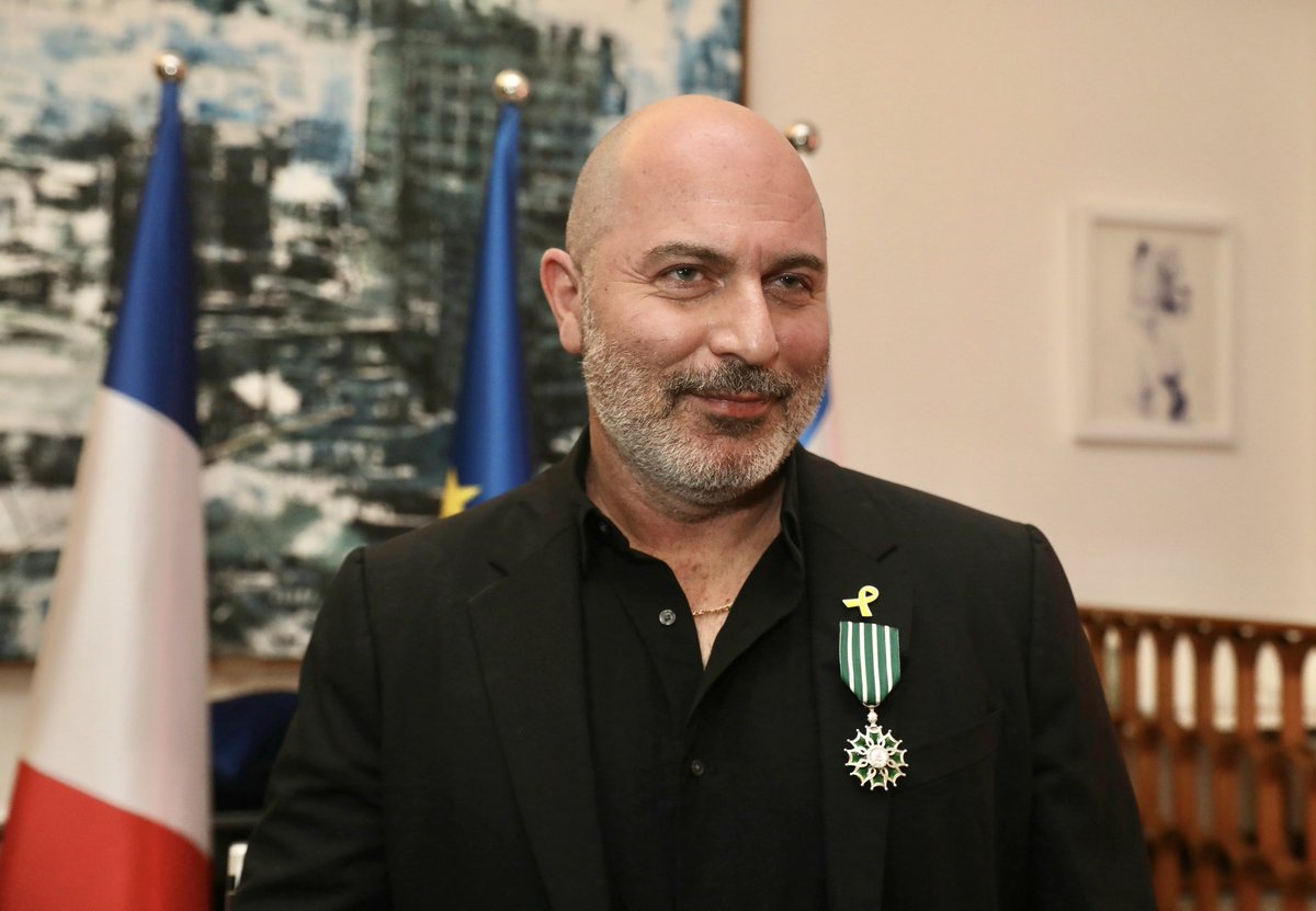 E. David Benaym (@benaym) on Twitter photo WOW! 🇫🇷🇮🇱 LIOR RAZ EST FRANCO-ISRAÉLIEN! 😊
🔹Il vient de recevoir l’insigne de Chevalier dans l’Ordre des Arts et des Lettres par <a href="/FJournes/">Frédéric Journès</a> l’ambassadeur de <a href="/franceenisrael/">La France en Israël</a>.
🔹Tellement mérité pour l’acteur-producteur star de Fauda qui vient de jouer dans Gladiator 2.
🔸Lior WOW! 🇫🇷🇮🇱 LIOR RAZ EST FRANCO-ISRAÉLIEN! 😊
🔹Il vient de recevoir l’insigne de Chevalier dans l’Ordre des Arts et des Lettres par <a href="/FJournes/">Frédéric Journès</a> l’ambassadeur de <a href="/franceenisrael/">La France en Israël</a>.
🔹Tellement mérité pour l’acteur-producteur star de Fauda qui vient de jouer dans Gladiator 2.
🔸Lior
