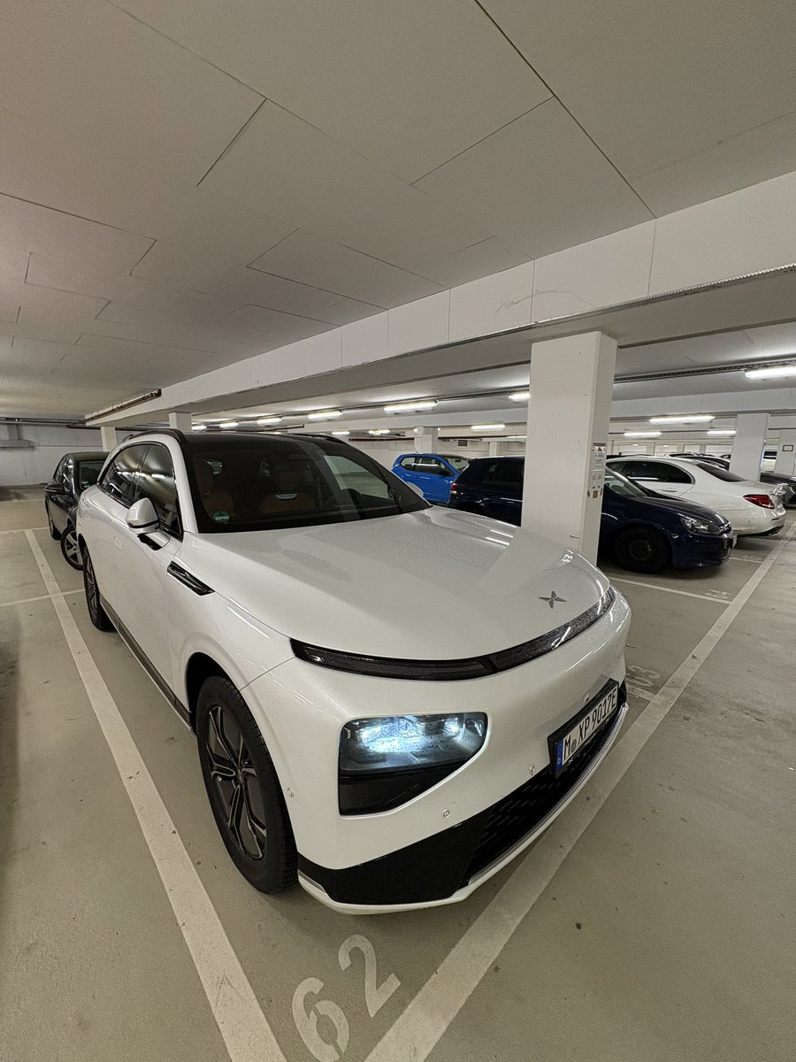 Ni hao <a href="/XPengMotors/">XPENG</a> X9
Schaun wir mal wie er sich schlägt