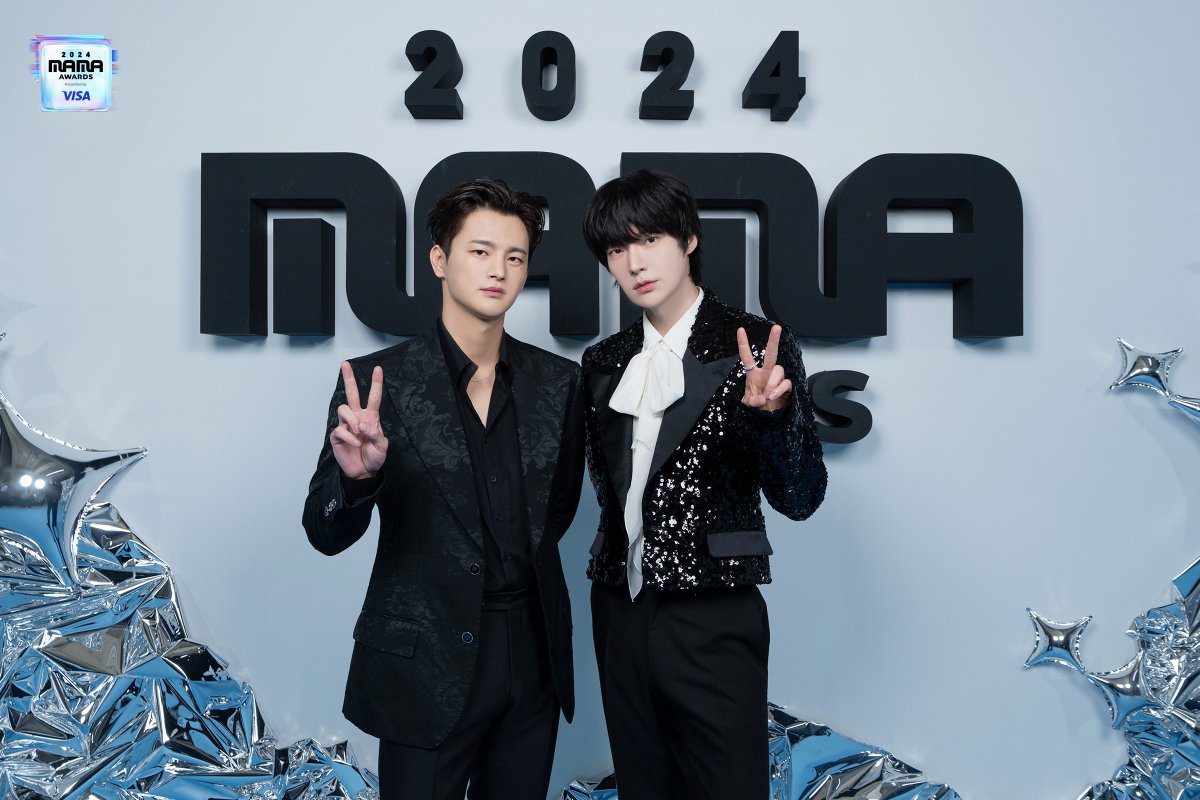 MnetMAMA's tweet photo. [#2024MAMA] Special Contents behind📸

#seoinguk #ahnjaehyeon #서인국 #안재현 @Whatsup_Inguk
#seorina #설인아

Behind scenes of special contents are here!
Check out the artists' REAL glorious moments✨

BIG BLUR : What is Real?
2024 MAMA AWARDS

#MAMAAWARDS
#2024MAMAAWARDS https://t.co/cQ4cKtCy3e