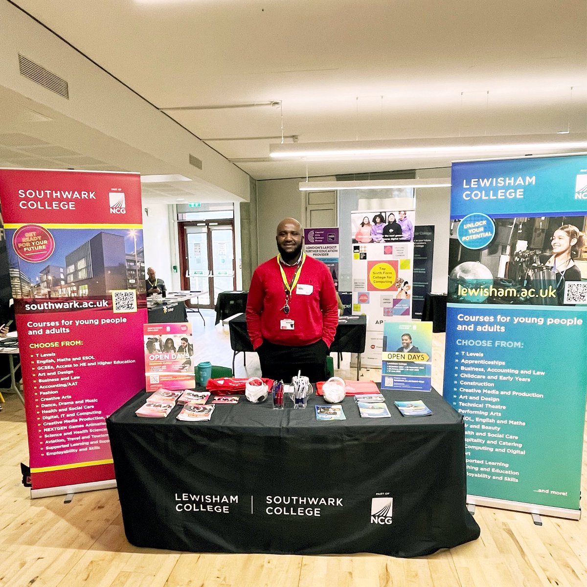 LewishamCollege's tweet photo. We attended the Charter School East Dulwich @CharterEast  and spoke to students about what life is like at Lewisham College.

Register for one of our Open Days: https://t.co/RUu6dOh6Na

#LewishamCollege #TheCharterSchoolEastDulwich #FutureLeaders https://t.co/dt0Vl2OKNX