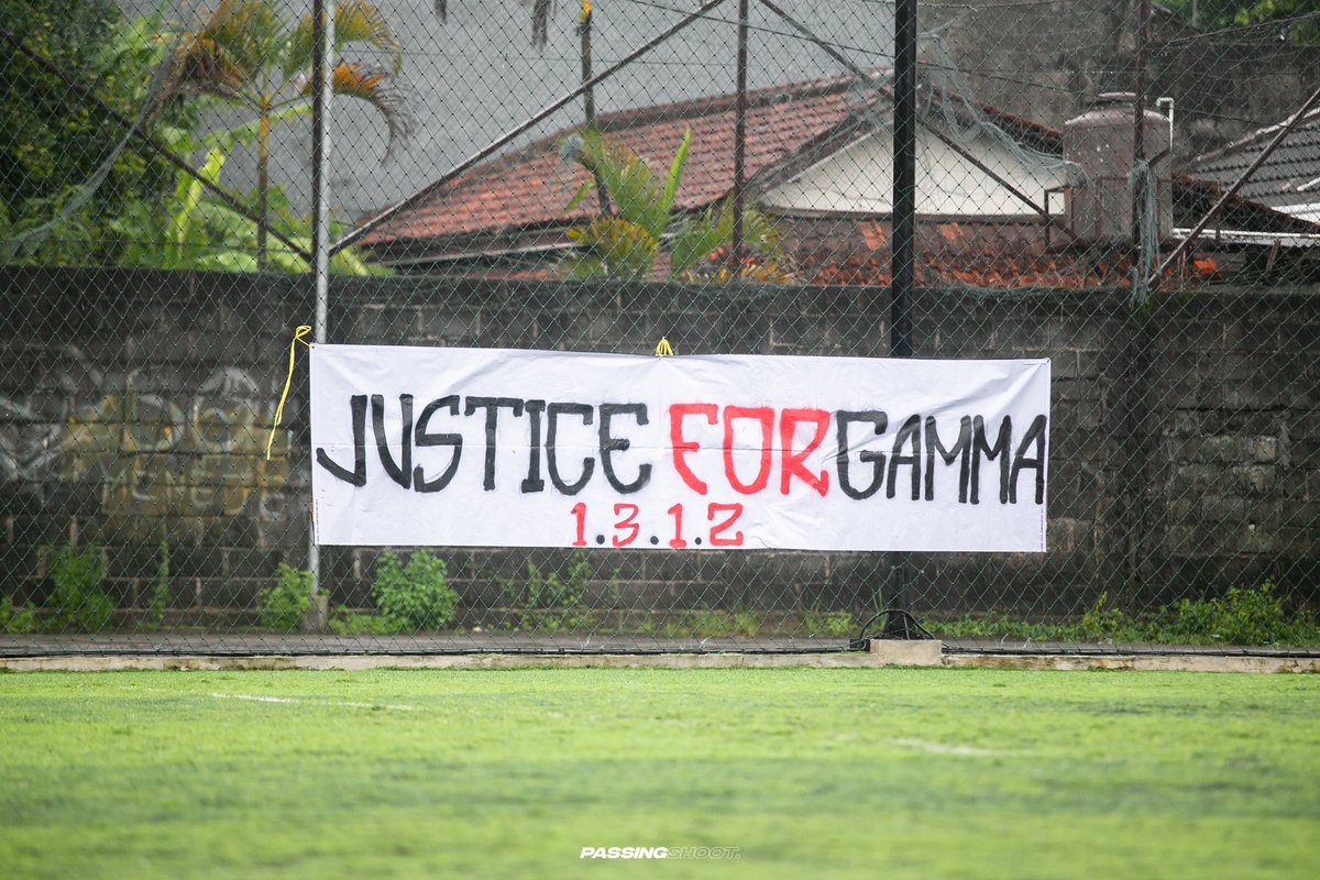 ๐จ ๐ฎ๐๐๐๐๐๐๐๐ ๐ฏ ๐น ๐จ (@antoniuscdn) on Twitter photo Ini gmn kelanjutannya Pak <a href="/ListyoSigitP/">Listyo Sigit Prabowo</a> .... Bahkan bapak ga ada statement sama sekali terkait hal ini malah fokus utk pemasangan stiker2 di kafe2 di Jatim.... Gamma masih pelajar lho pak dan bukan penjahat knp hrs ditembak...๐ญ๐ญ๐ญ๐ญ
#JusticeForGamma Ini gmn kelanjutannya Pak <a href="/ListyoSigitP/">Listyo Sigit Prabowo</a> .... Bahkan bapak ga ada statement sama sekali terkait hal ini malah fokus utk pemasangan stiker2 di kafe2 di Jatim.... Gamma masih pelajar lho pak dan bukan penjahat knp hrs ditembak...๐ญ๐ญ๐ญ๐ญ
#JusticeForGamma