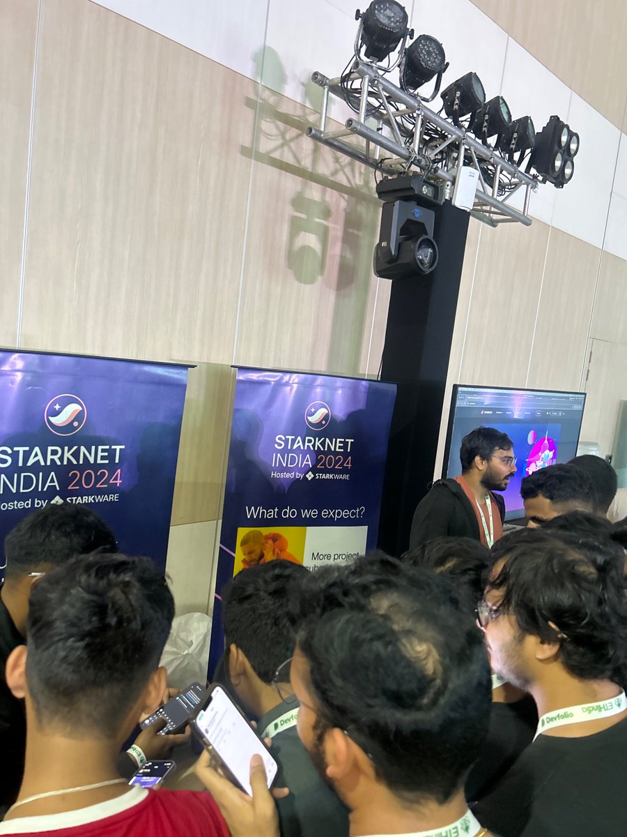 gada_samay's tweet photo. Excited to build on EthIndia with Starknet

@Starknet @StarknetIN https://t.co/pvF1c9NH6P